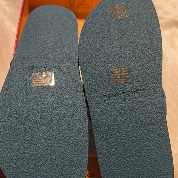 NWT Tory Burch brisk blue Millers with box and dust bag - Picture 8 of 11